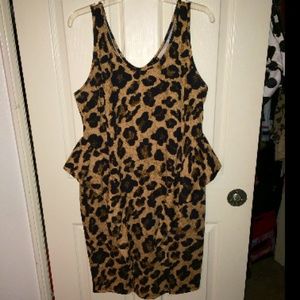 V peplum leopard dress